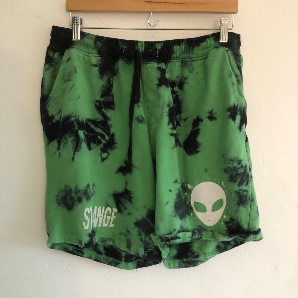 Midnight Hour Shorts Mens XL Green Black Alien 'Strange'